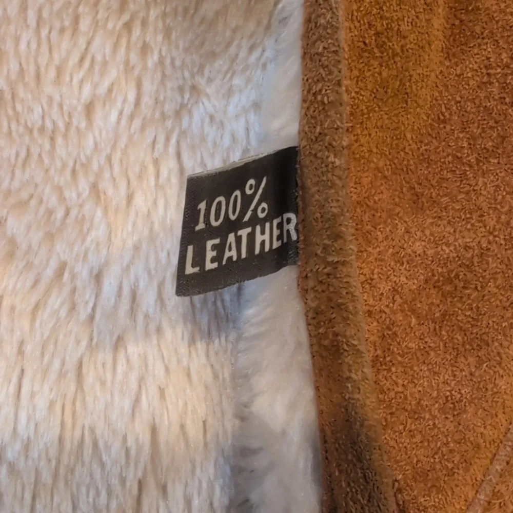 VTG Leatherscapade suede belted, snap up jacket W  pile furry interior. Small - Picture 11 of 16